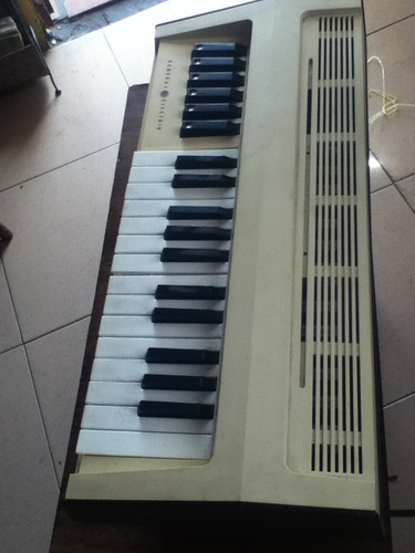 Imagen 1 de 7 de Organo Pequeño Antiguo General Electric Modelo N5000a