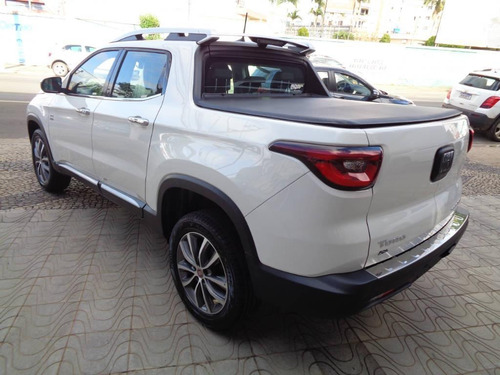 Imagem 5 de 15 de Fiat Toro Cd 2.0 Volcano Aut.