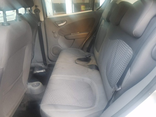 Fiat Palio 1.4 Attractive 85cv Muy Bueno!! (aes)