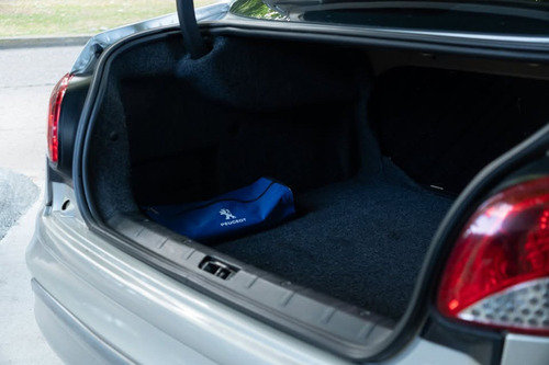 Peugeot 207 1.4 Sedan Active Hdi 70cv