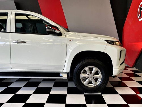 Mitsubishi L200 2.5 Di-D Cabina Doble 4X4 At