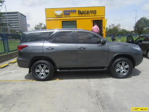 Toyota Fortuner 2.4l Street Tp 2400 Cc 4*2
