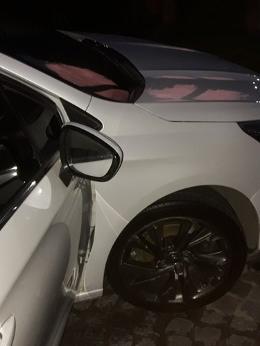 Citroën C4 Lounge 2016 1.6 Tendence Hdi 115cv Am16