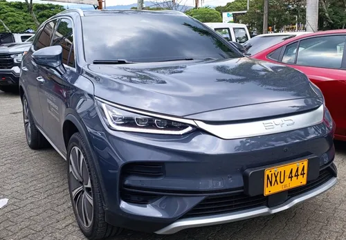 Byd Tang Modelo: 2025