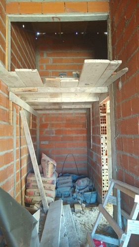 Imagen 4 de 9 de Duplex En Construccion - Calle 81 N° 732 Mar Del Tuyu