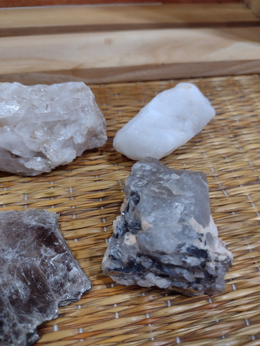 Piedras Energéticas ( Cuarzo, Lepidolita, Crisocola) 320 Grs