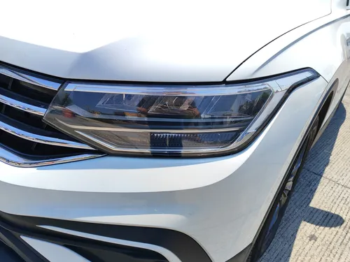 Volkswagen Tiguan 5p Comfortline L4/1.4/T Aut
