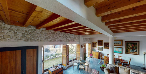 Preciosa Residencia En Misión San Jerónimo, Doble Altura, Jardín, 300 M2