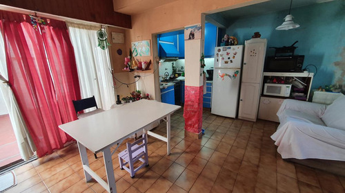 Ph Tres Ambientes Con Dos Patios, Lavadero Y Parrilla-en Venta