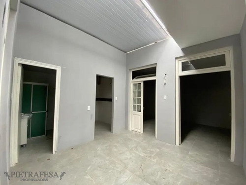 Imagen 2 de 6 de Apartamento En Venta 3 Dormitorios 1 Baño-pernas-unión