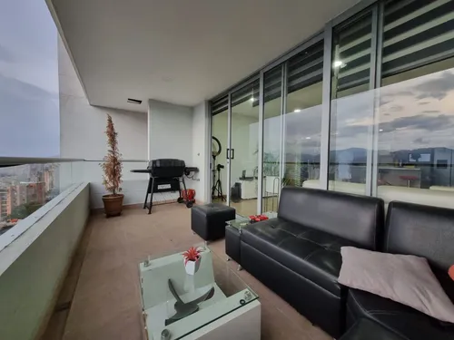 Apartamento En Venta En Loma De Las Brujas. Cod V12407
