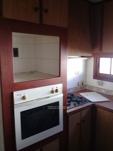 Excelente Chalet En Venta En Colón. Alquilado.