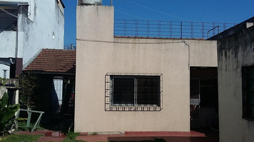 Imagen 2 de 18 de Casa A Refaccionar - Villa Adelina