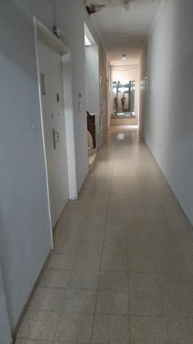 Imagen 2 de 8 de Oficina En Pleno Centro Platense