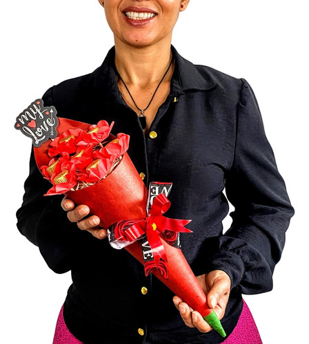 Bouquet De Rosas Artificiais Vermelhas + Bombons Presentes