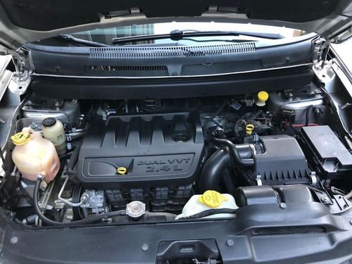 Dodge Journey Sxt 2.4 3 Filas