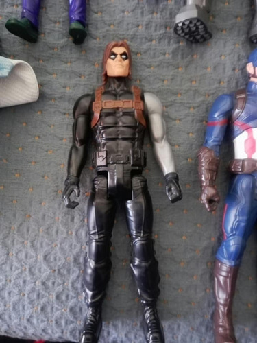 Bucky Winter Soldier Hasbro Titan Hero 30cm Avengers Marvel