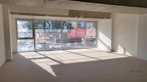 Imagen 7 de 13 de Avda. Del Libertador 5799 -excelente Local 390 M2- Belgrano Chico