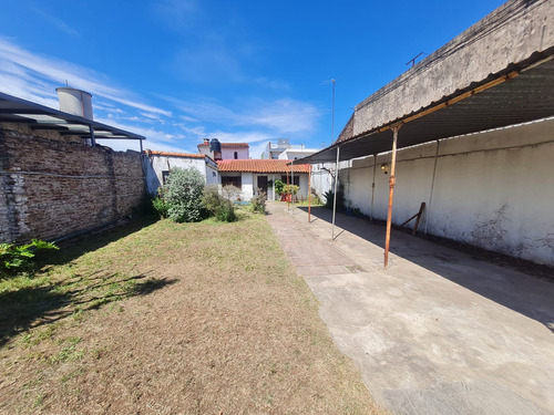 Lote 10 X 37 C/casa 2 Dormitorios