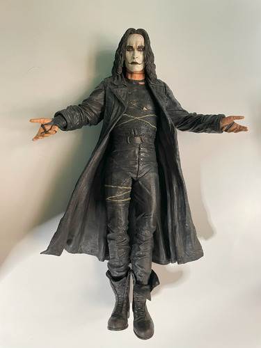 The Crow El Cuervo 45 Cm Con Sonido Muñeco Neca