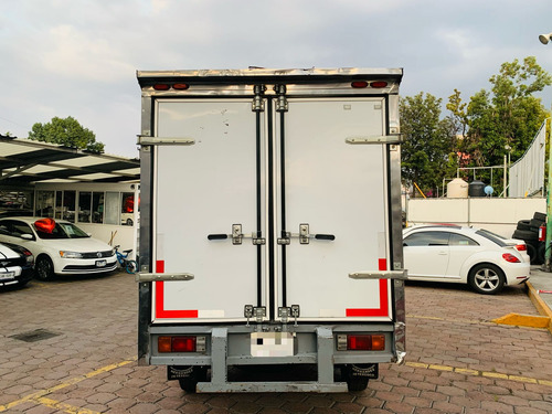 Nissan NP300 2.5 Chasis Cabina Mt Ac