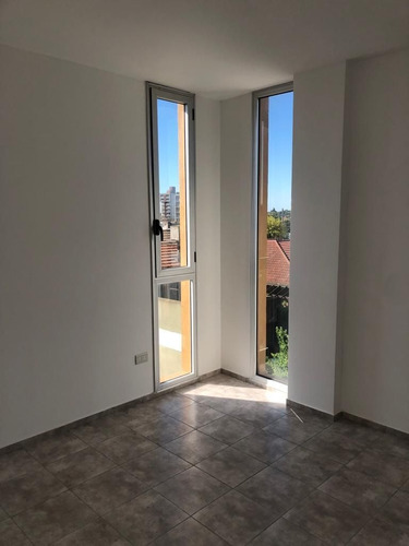 Imagen 4 de 7 de Ph En Venta En Berazategui