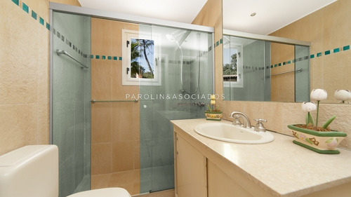 Muy Linda Casa En Entorno Super Agradable- Ref: 3500