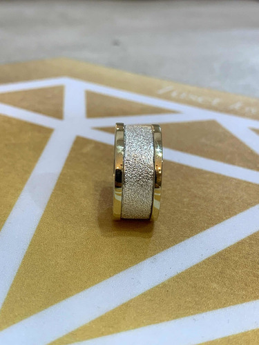 Imagen 3 de 4 de Anillo Mujer, Esclavo En Plata Y Bordes En Oro 10 Klt. Tuset