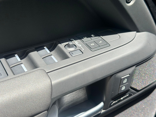 Land Rover Defender 110 Dynamic SE