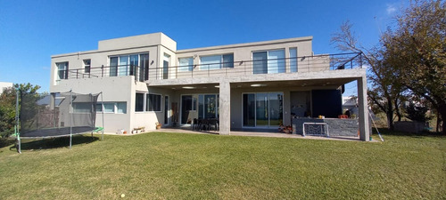 Imagen 4 de 30 de Venta Casa Harás Santa María
