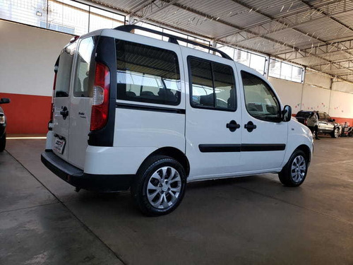 Imagem 5 de 9 de Doblo Essence 1.8 Flex 7 Lugares 2019/2020