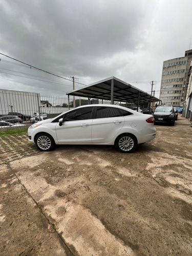 Fiesta 1.6 Titanium Powershift
