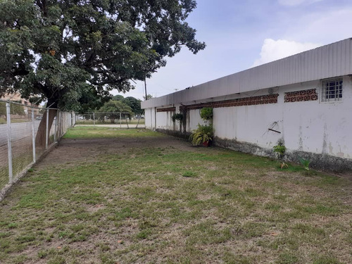 Se Vende Terreno En Av Principal De Ciudad Alianza Guacara 