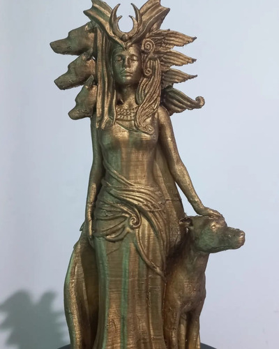 Estatua Figura Religion Diosa Hecate 15cm Imp3d
