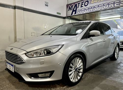 Ford Focus III 2.0 Sedan Titanium At6