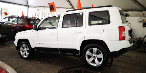 Imagen 11 de 15 de Jeep Patriot 2014 2.4 Sport Cvt