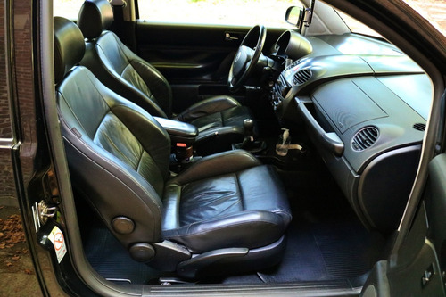 Volkswagen New Beetle Sport 2.5