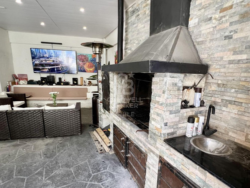 Remodelada Casa En Condominio Fuente De Piedra