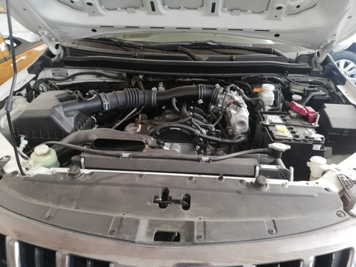 Imagen 9 de 14 de Mitsubishi L200 2018 2.4 Cabina Doble 4x2 Mt