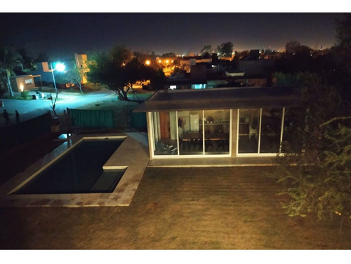 Imagen 3 de 15 de Villa Allende, Categoría 4 Dormitorios - Seguridad 24hs
