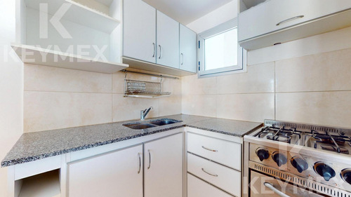 Departamento En Venta De 2 Dormitorios, La Plata