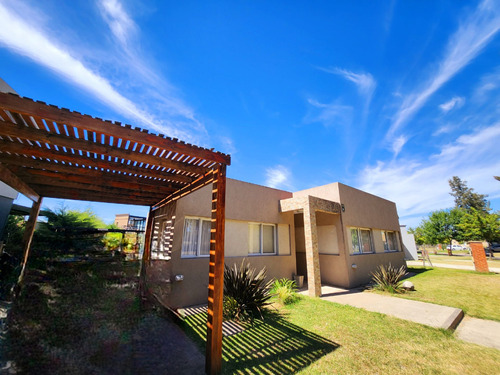 Casa Venta Permuta Pilar De Este Quincho Pileta 