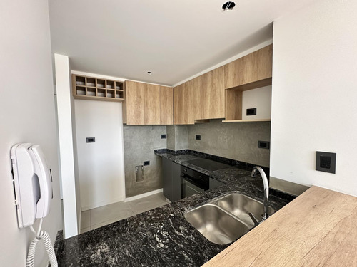 Departamento En Venta En Barrio Echesortu.
