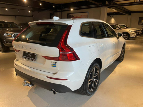 Imagem 4 de 11 de Volvo Xc60 2.0 T5 Gasolina Momentum Awd Geartronic