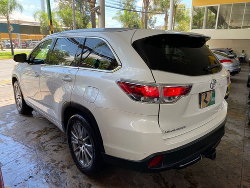 Imagen 9 de 15 de Toyota Highlander Limited 2016
