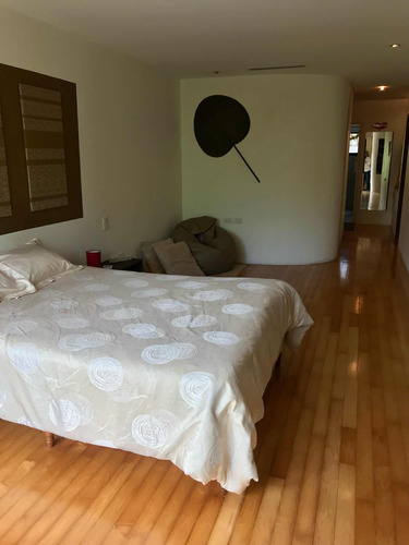 Vendo Amplio Townhouse En La Tahona, Municipio Baruta Xy23