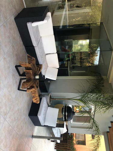 Excelente Casa Moderna En El Barrio Los Alisos