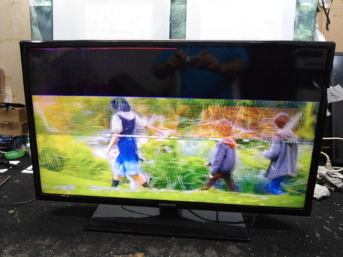 Imagen 2 de 9 de Remato Televisor Lcd Samsumg 32¨ Negociable