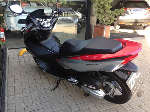 Imagem 4 de 15 de Honda Pcx 150 Sport 2018