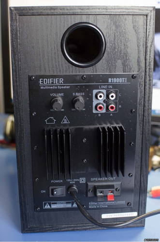 Parlantes Edifier R1900tii Negro (Usado)